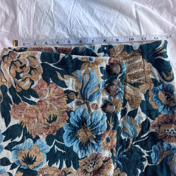 SOLD EUC Sézane Peter Skirt in Garden Flowers Size 4/36 - Picture 8 of 10